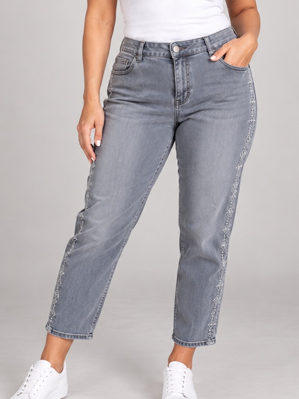 Coldwater Creek Gray Cropped Jeans with Side Embroidery
